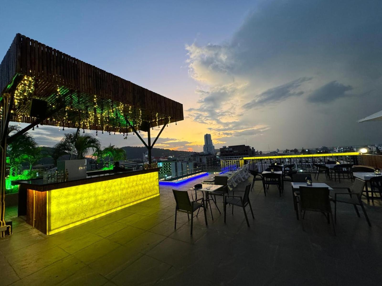 Cocoon Apk Resort & Spa Patong Kültér fotó
